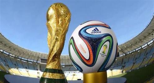 النسخة الأصلية من كأس العالم في جولة بقطر